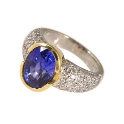 Multi-stone sapphire and diamond ring